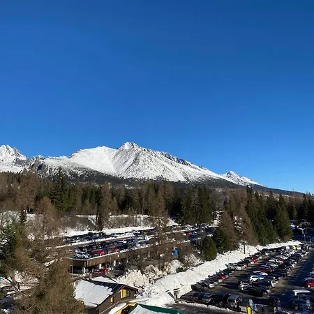Sukromne V Crocuse S Vyhladom Na Hory Štrbské Pleso